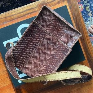 Crossbody croc leather bag - STUNNING